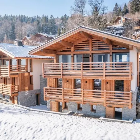 Foxden Lodge *